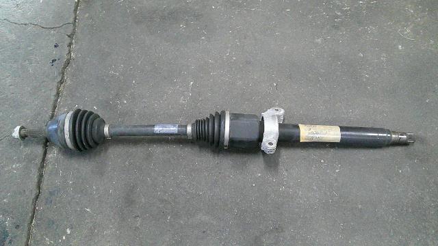 【中古】中古部品 BMW ミニ XD20F 右ﾌﾛﾝﾄﾄﾞﾗｲﾌﾞｼｬﾌﾄ 【3500080000-250802000142100】