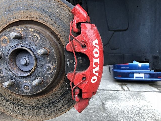 【中古】中古部品 ボルボ 70シリーズ MB5244 右ﾌﾛﾝﾄｷｬﾘﾊﾟｰ 【3310070100-0000Y0770244330】