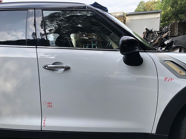 【中古】中古部品 BMW ミニ ZA16 右ﾌﾛﾝﾄﾄﾞｱ 【3310070100-0000Y0772313100】