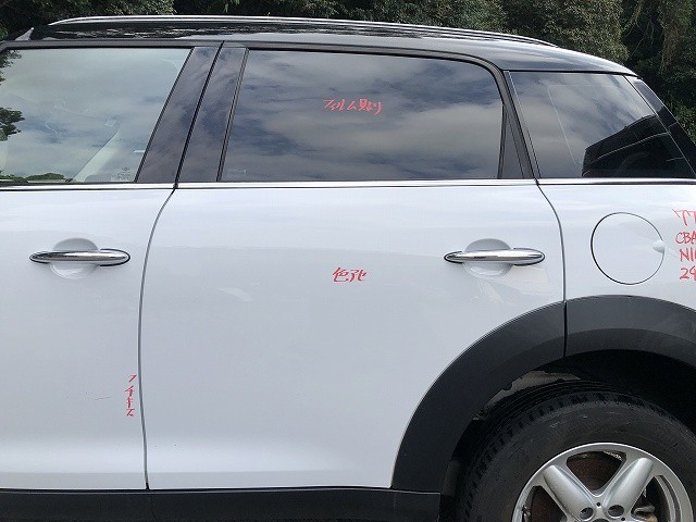 【中古】中古部品 BMW ミニ ZA16 左ﾘｱﾄﾞｱ 【3310070100-0000Y0772313400】