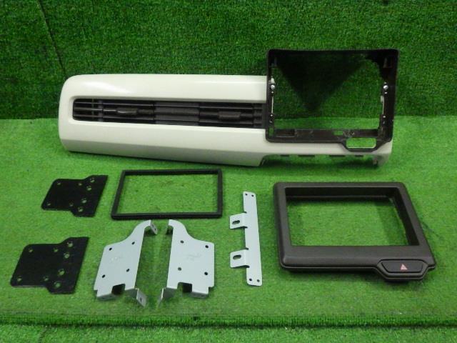 【中古】中古部品 Ｎ－ＢＯＸ JF4 ｸﾗｽﾀｰﾊﾟﾈﾙ 【3330250100-000000917670220】