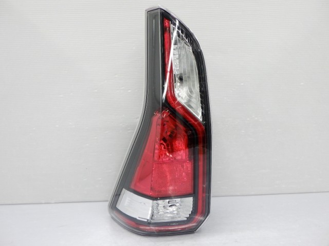 【中古】再生部品 セレナ GFC27 左ﾃｰﾙﾗﾝﾌﾟ 【3380010000-251128501515600】