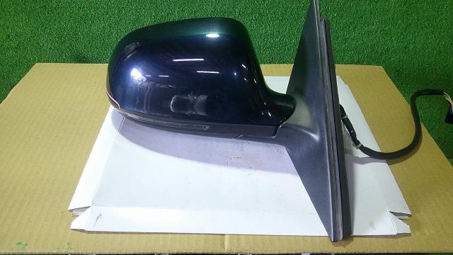 【中古】中古部品 アウディ A4 8KCDH 右ｻｲﾄﾞﾐﾗｰ 【3500080000-240119000113500】