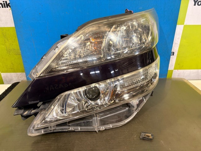 【中古】中古部品 ヴェルファイア ANH25W 左ﾍｯﾄﾞﾗﾝﾌﾟ 【3330530100-000005463610900】