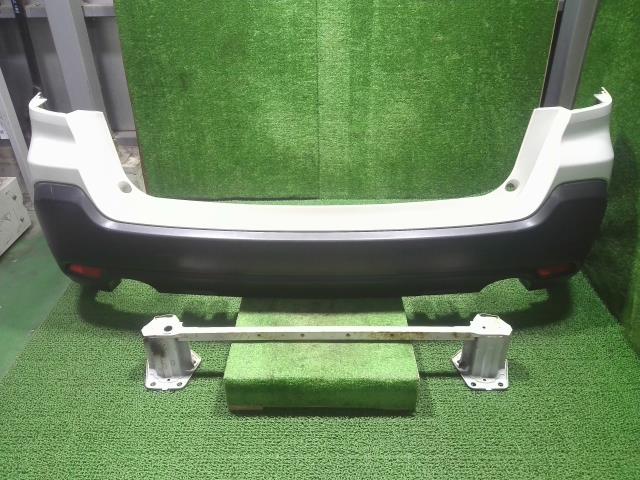 【中古】中古部品 エクシーガクロスオーバー７ YAM ﾘｱﾊﾞﾝﾊﾟｰ 【3330900100-000025097915100】｜e-cleマート
