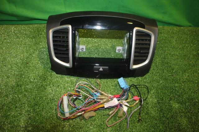 【中古】中古部品 デリカＤ2 MB15S ｵｰﾃﾞｨｵ 【3330950100-000053191061050】