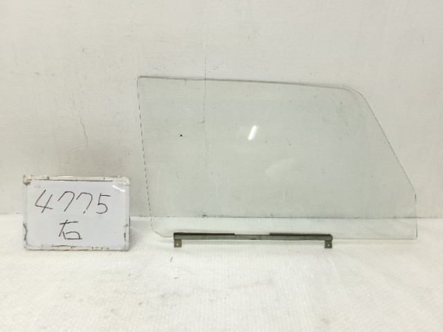 【中古】中古部品 ジムニー JA71C 右ﾌﾛﾝﾄﾄﾞｱｶﾞﾗｽ 【3500170000-251129500713130】 6,688円