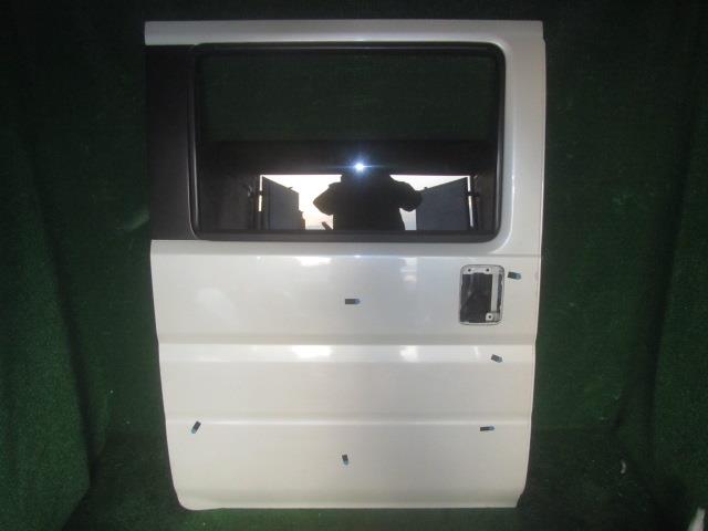 【中古】中古部品 バモス HM1 右ﾘｱﾄﾞｱ 【3310030100-251126000113300】