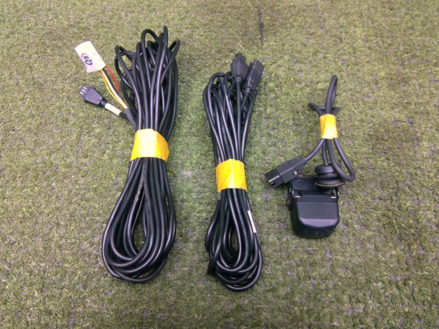 【中古】中古部品 プリウス ZVW30 ｶﾒﾗ 【3330200100-252097000015850】