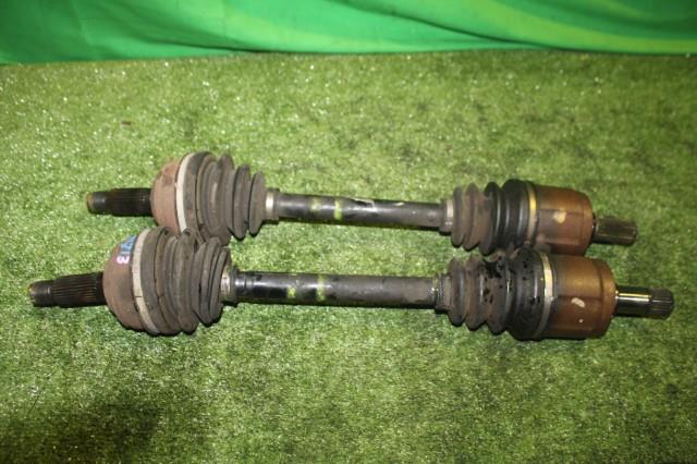 【中古】中古部品 インスパイア CB5 左フロントドライブシャフト 【3330950100-000054171342200】|e-cleマート