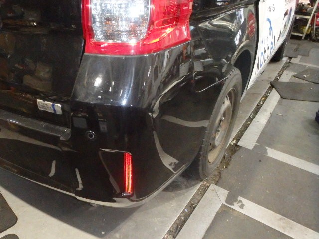 【中古】中古部品 ジャパンタクシー NTP10 ﾘｱﾊﾞﾝﾊﾟｰ 【3331010800-000023841615100】