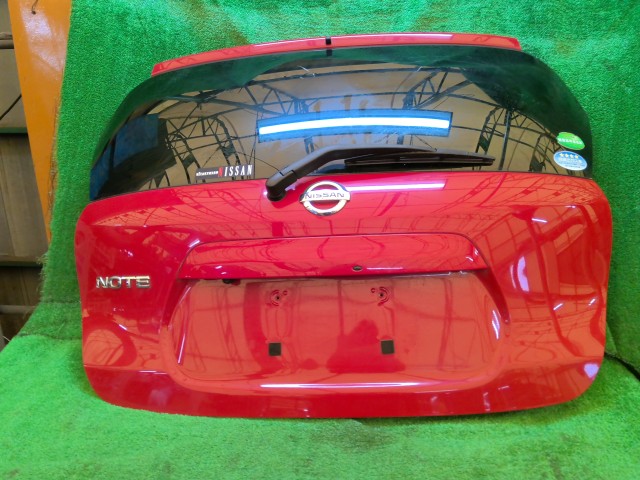 【中古】中古部品 ノート E12 ﾊﾞｯｸﾄﾞｱ 【3260240000-251201000415800】