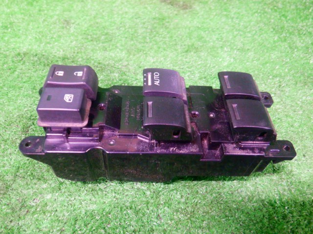 【中古】中古部品 Ｎ－ＢＯＸ JF1 ﾊﾟﾜｰｳｲﾝﾄﾞｳｽｲｯﾁ 【3340140100-000025291561900】