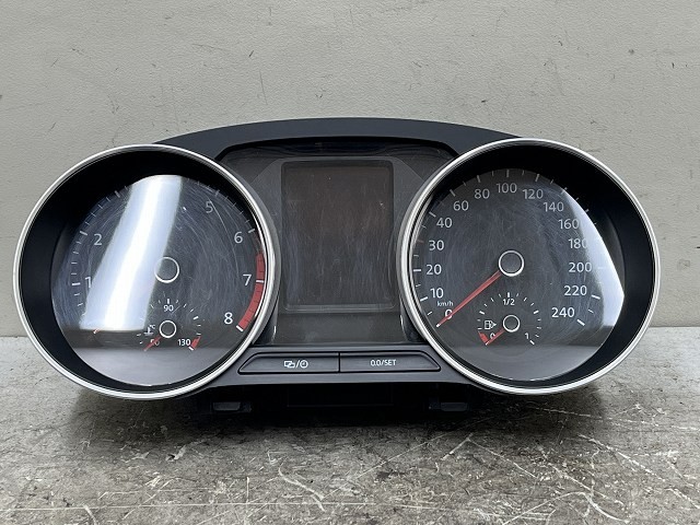 【中古】中古部品 VW ポロ 6RCJZ ｽﾋﾟｰﾄﾞﾒｰﾀｰ 【3310070100-0000Y0774161400】