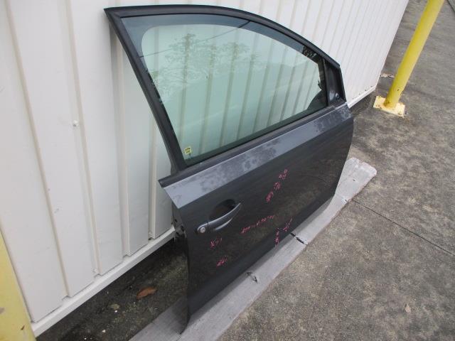 【中古】中古部品 VW ポロ 6RCJZ 右ﾌﾛﾝﾄﾄﾞｱ 【3310190100-000255010013100】