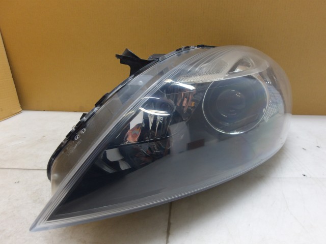 【中古】中古部品 ボルボ 40シリーズ MB5204T 左ﾍｯﾄﾞﾗﾝﾌﾟ 【3310250100-000253046210900】