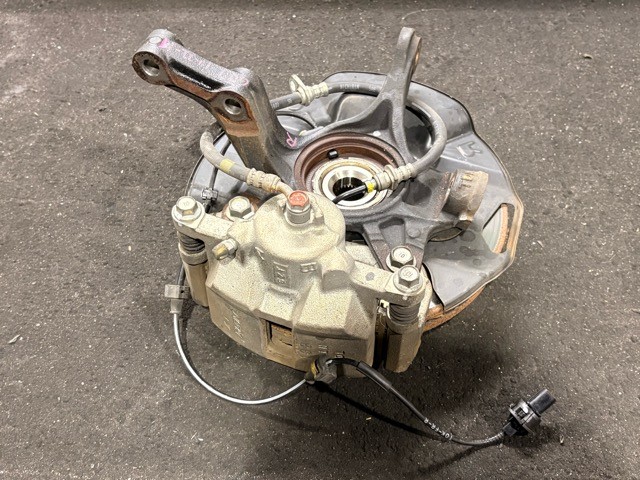 【中古】中古部品 フリード＋ GB7 右ﾌﾛﾝﾄﾅｯｸﾙﾊﾌﾞ 【3330530100-000005464144310】｜e-cleマート