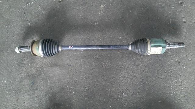 【中古】中古部品 レヴォーグ VM4 右ﾌﾛﾝﾄﾄﾞﾗｲﾌﾞｼｬﾌﾄ 【3500080000-250726000242100】