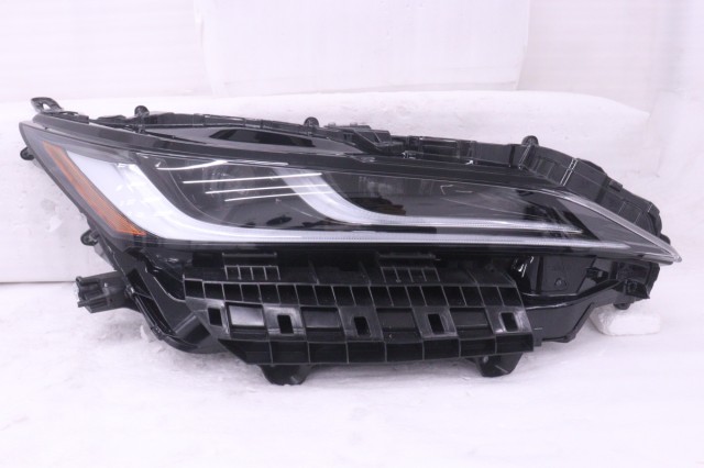 【中古】中古部品 ハリアー MXUA80 右ﾍｯﾄﾞﾗﾝﾌﾟ 【3260520000-251204501410800】