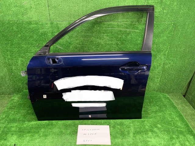 【中古】中古部品 カローラアクシオ NKE165 左ﾌﾛﾝﾄﾄﾞｱ 【3330991000-251202002013200】