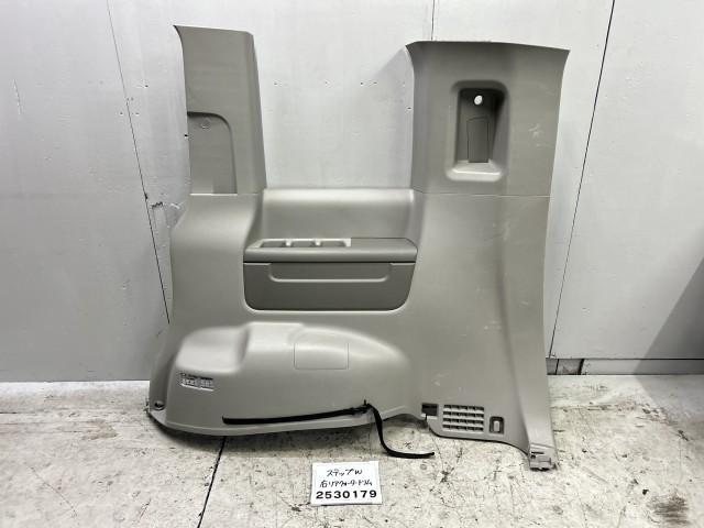 【中古】中古部品 ステップワゴン RP1 トリムセット 【3330991100-000253017977552】|e-cleマート