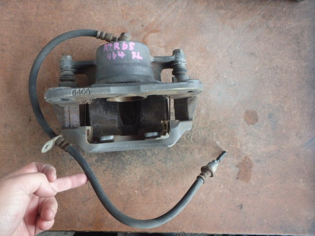 【中古】中古部品 ノア AZR65G 左ﾌﾛﾝﾄｷｬﾘﾊﾟｰ 【3331010800-000023879944360】