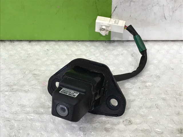 【中古】中古部品 レクサス LS USF40 ｶﾒﾗ 【3330530100-000005463415850】