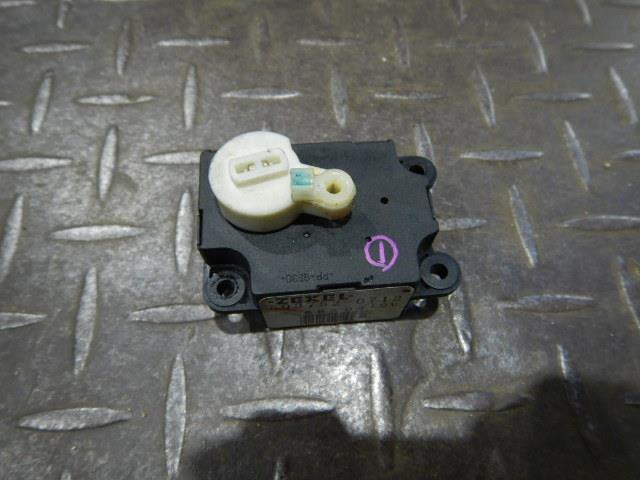 【中古】中古部品 ウイングロード Y12 その他 A/Cﾋｰﾀｰ系 【3330920100-000253007069300】