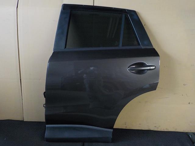 【中古】中古部品 ＣＸ－５ KE2FW 左ﾘｱﾄﾞｱ 【3260200000-251201000113400】