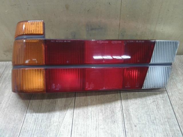【中古】中古部品 アルファ 75 162B40 左ﾃｰﾙﾗﾝﾌﾟ 【3310390100-251202000815600】