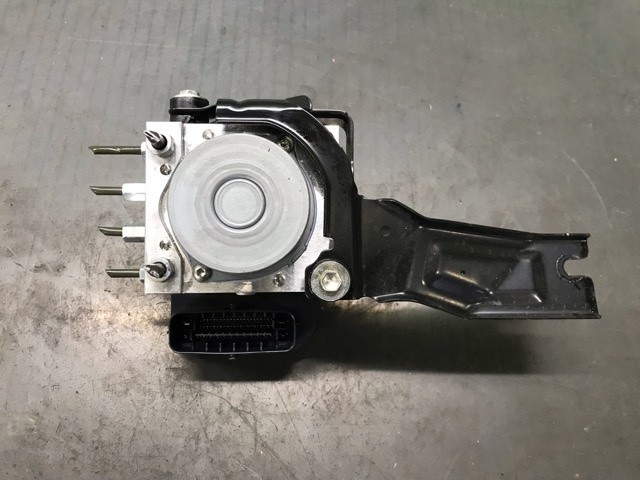 【中古】中古部品 ラパン HE33S ABSｱｸﾁｭｴｰﾀｰ 【3330530100-000005481142500】 23,508円