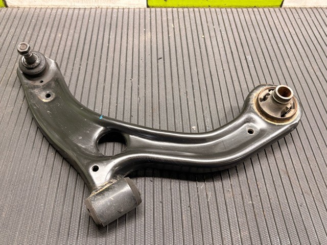 【中古】中古部品 ミライース LA350S 右ﾌﾛﾝﾄﾛｱｱｰﾑ 【3330530100-000005474051720】