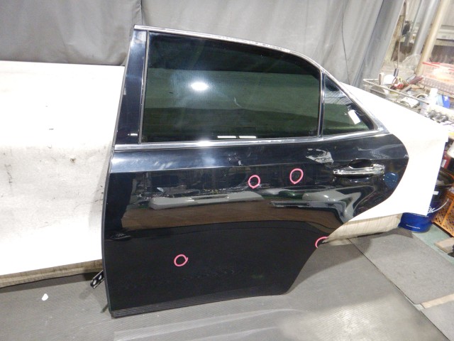 【中古】中古部品 クラウンマジェスタ GWS214 左ﾘｱﾄﾞｱ 【3330810100-251205000613400】