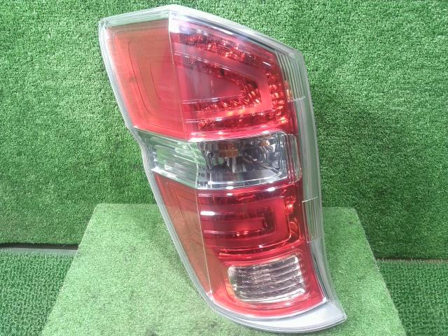 【中古】中古部品 ステップワゴン RK1 左ﾃｰﾙﾗﾝﾌﾟ 【3330900100-000025143915600】