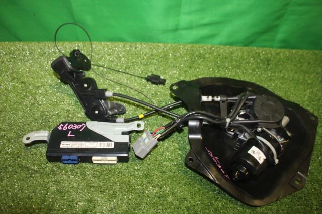 【中古】中古部品 セレナ C26 左ﾊﾟﾜｰｽﾗｲﾄﾞﾄﾞｱﾓｰﾀｰ 【3330950100-000056030764660】