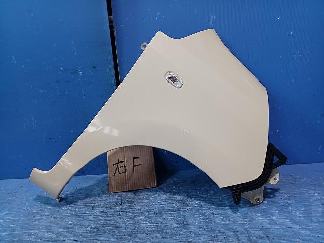 【中古】中古部品 ライフ JC1 右ﾌﾛﾝﾄﾌｪﾝﾀﾞｰ 【3310050100-250804000110600】