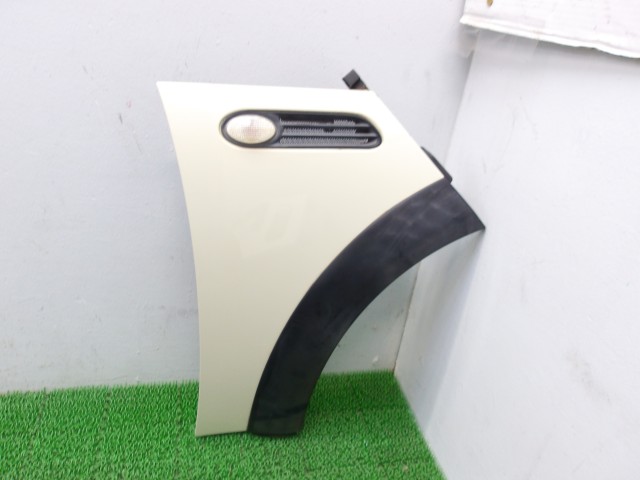 【中古】中古部品 BMW ミニ RA16 右ﾌﾛﾝﾄﾌｪﾝﾀﾞｰ 【3310250100-000253046410600】
