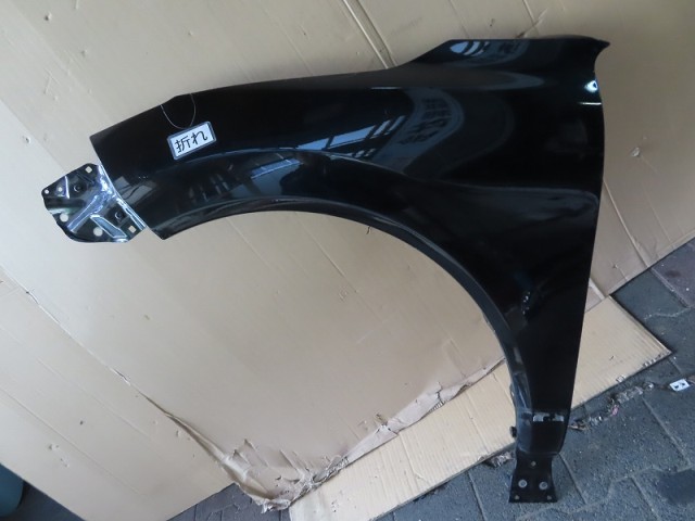 【中古】中古部品 ハリアー MXUA85 左ﾌﾛﾝﾄﾌｪﾝﾀﾞｰ 【3380050000-000037790310700】