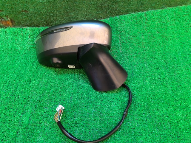 【中古】中古部品 ノート E12 右ｻｲﾄﾞﾐﾗｰ 【3260240000-251209000113500】 9,695円