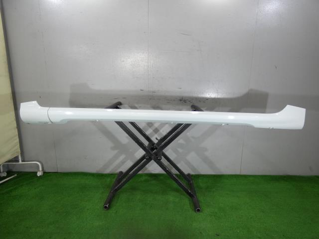 【中古】中古部品 ルノー ルーテシア RM5M 左ｻｲﾄﾞｽﾃｯﾌﾟ 【3260250000-000025171413800】