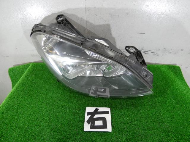 【中古】中古部品 ベンツ Bクラス 246242 右ﾍｯﾄﾞﾗﾝﾌﾟ 【3260250000-000025171210800】 21,478円