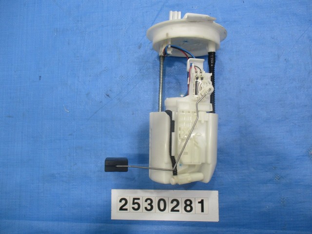 【中古】中古部品 フォレスター SKE ﾌｭｰｴﾙﾎﾟﾝﾌﾟ 【3310040100-000253028120600】