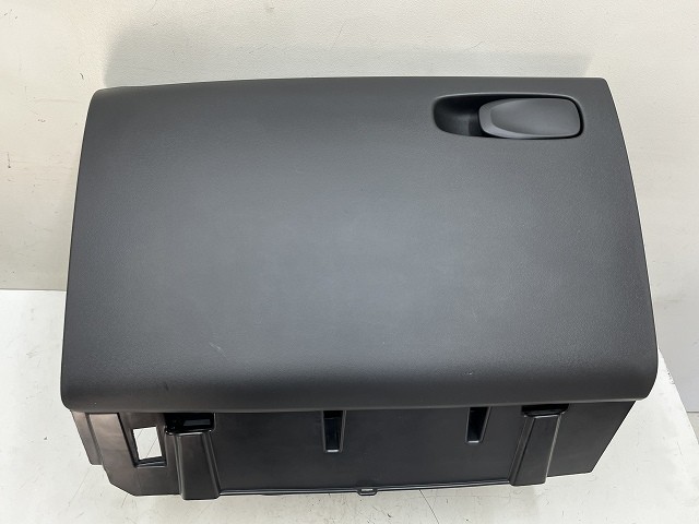 【中古】中古部品 ボルボ 40シリーズ MB4164T ｸﾞﾛｰﾌﾞBOX 【3310070100-0000Y0770970210】