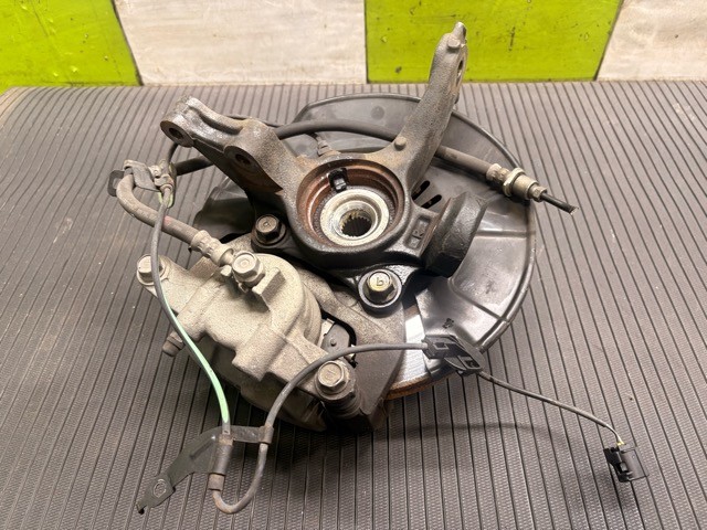 【中古】中古部品 トール M900S 右ﾌﾛﾝﾄﾅｯｸﾙﾊﾌﾞ 【3330530100-000005475944310】