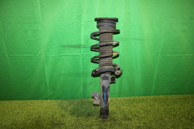 【中古】中古部品 アクセラ BK5P 右ﾌﾛﾝﾄｽﾄﾗｯﾄ 【3330950100-000056041150110】