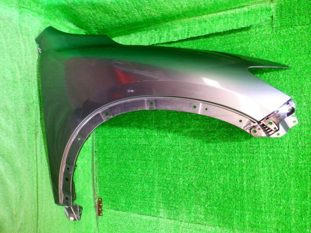 【中古】中古部品 ＣＸ－５ KE2FW 右ﾌﾛﾝﾄﾌｪﾝﾀﾞｰ 【3340140100-000025290310600】