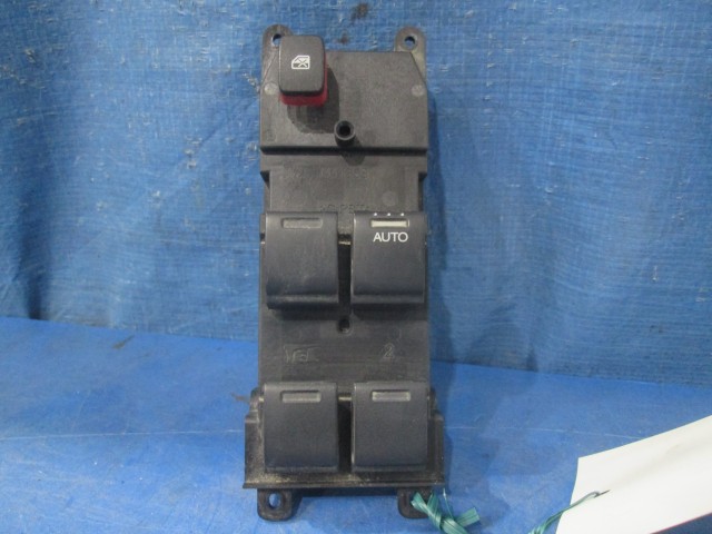 【中古】中古部品 ライフ JC1 パワーウインドウスイッチ 【3310160100-000004423961900】