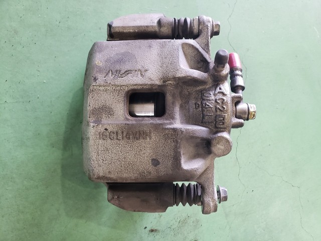 【中古】中古部品 ＣＲ－Ｚ ZF1 右ﾌﾛﾝﾄｷｬﾘﾊﾟｰ 【3310590000-202512027144330】