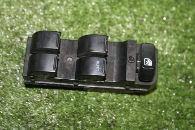 【中古】中古部品 ＭＲワゴン MF22S ﾊﾟﾜｰｳｲﾝﾄﾞｳｽｲｯﾁ 【3330950100-000055131561900】