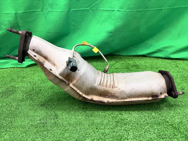 【中古】中古部品 フェアレディZ HZ33 触媒 【3330240100-002025635222401】